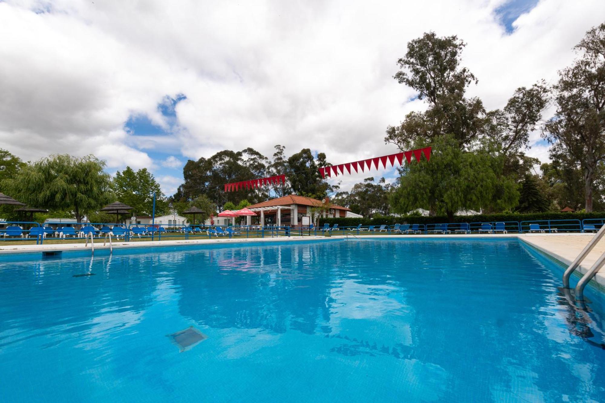 Hotel Parque de Campismo Orbitur Évora Exterior foto